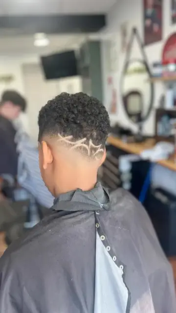 Coupe réalisée chez Tookie Hairstyle à Riom, photo 1
